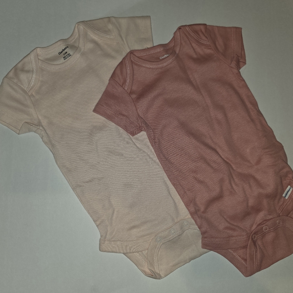 2 Gerber Onesies 3-6